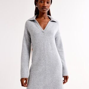 Abercrombie & Fitch Soft Gray Long Sleeve sweater Dress